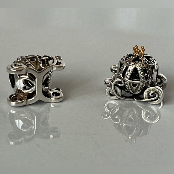 Sterling Silver Disney Cinderella's Pumpkin Coach Charm - Picture 1 of 3